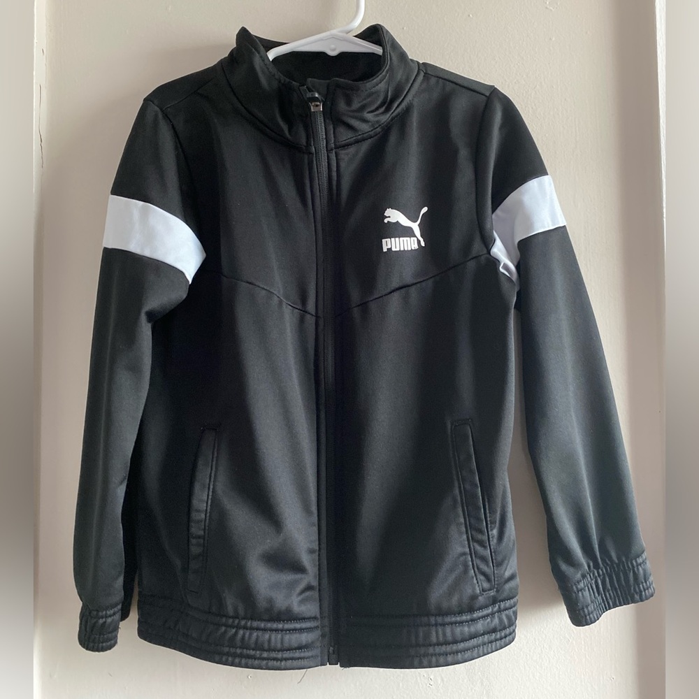 Black & White Puma Boy Set - Size 5